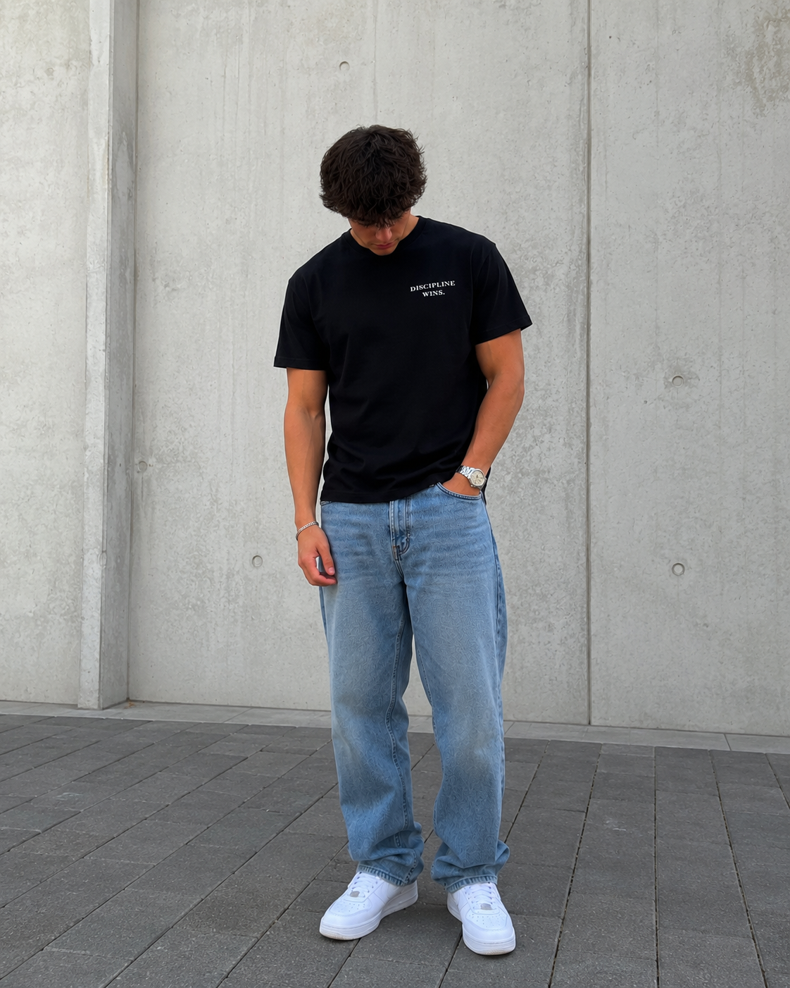 DISCIPLINE WINS.™ – Organic Essential Tee
